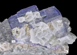 Fluorite, Muscovite en Pyriet uit Hunan China